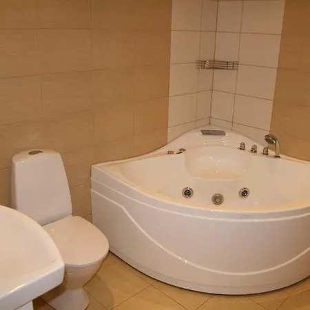 Lejlighedshotel Pilve 2*